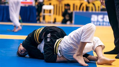 brazil smother|Here Are the Top 3 Ways to Smother Your Opponents in BJJ